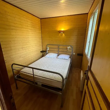 بيت للعطل Chalet Les Pieds Dans L'Eau, Acces Prive Au Lac *