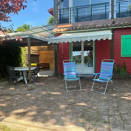 Chalet Les Pieds Dans L'Eau, Acces Prive Au Lac Lacapelle-Viescamp