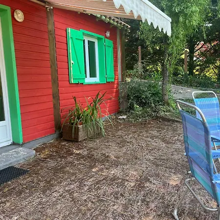 Les Pieds Dans L'eau, Acces Prive Au Lacapelle-Viescamp