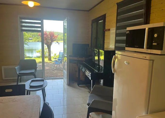 Les Pieds Dans L'eau, Acces Prive Au Holiday home